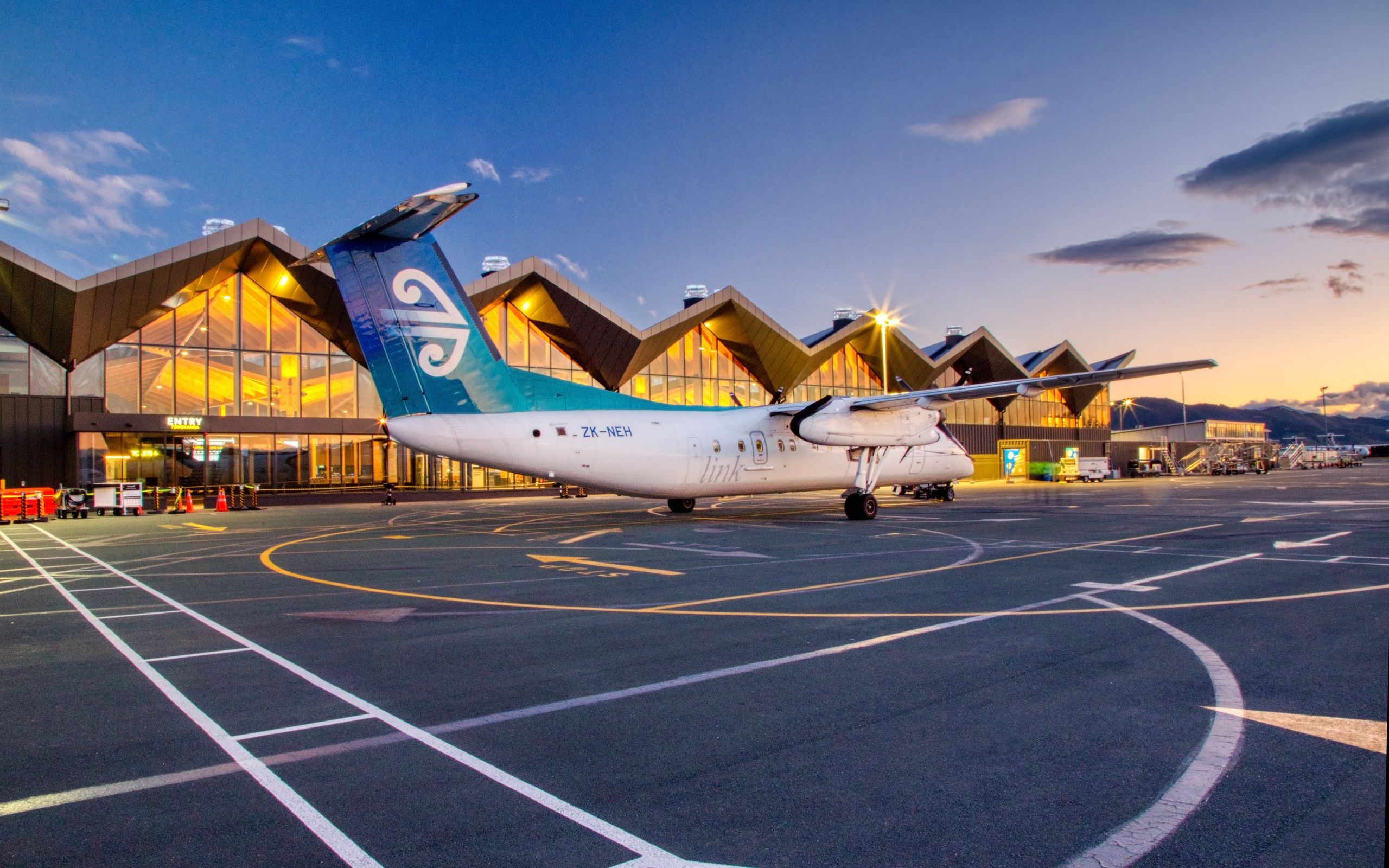 Nelson Airport Air New Zealand airplane by Storyline Pictures Nelson