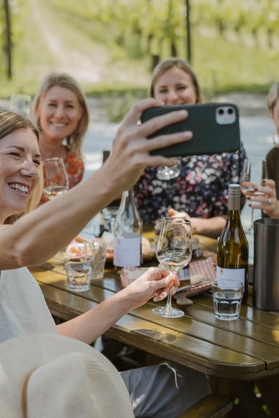 Neudorf Unkel wine tasting selfie by Wine Nelson