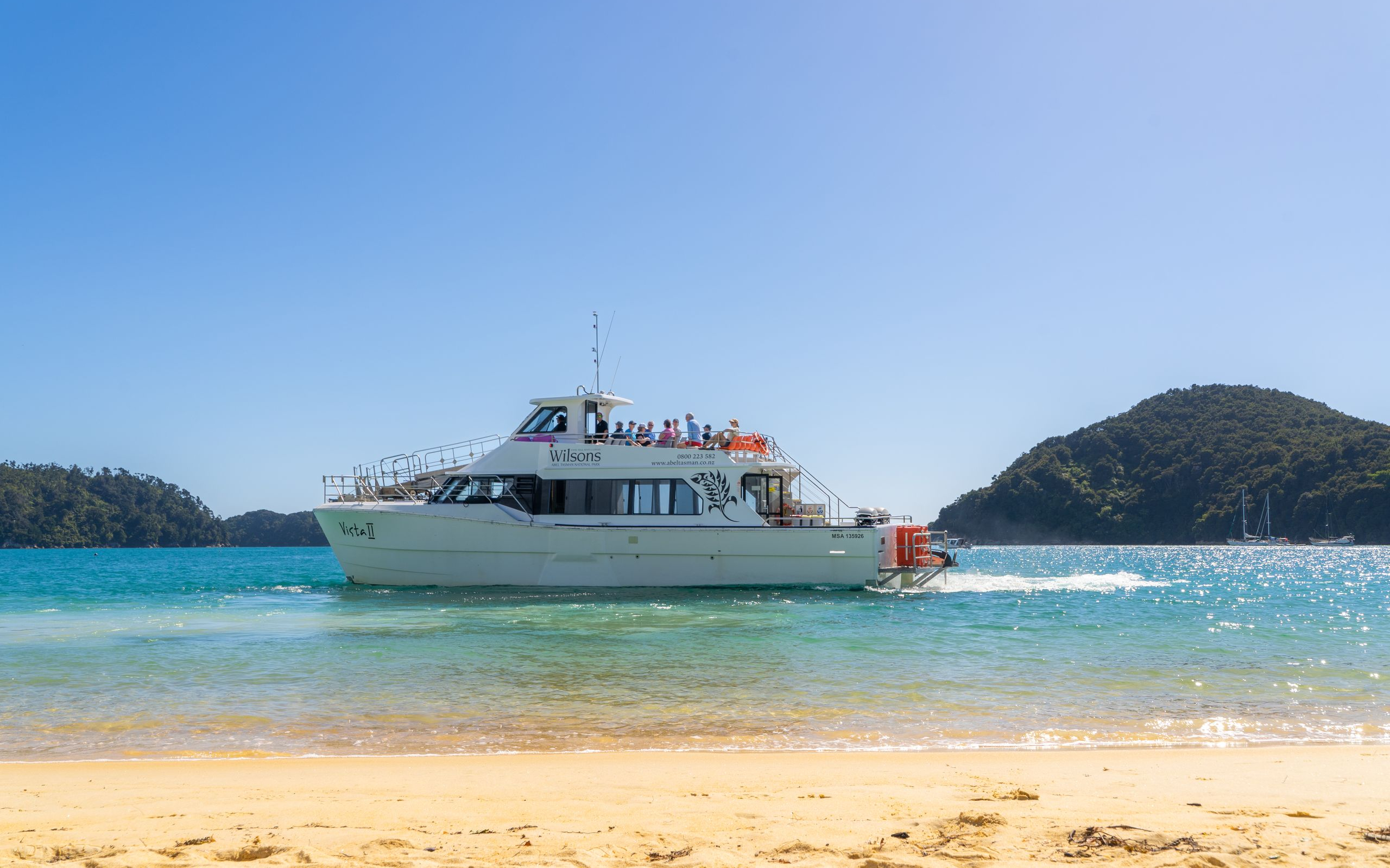 Wilsons Abel Tasman scenic boat cruise