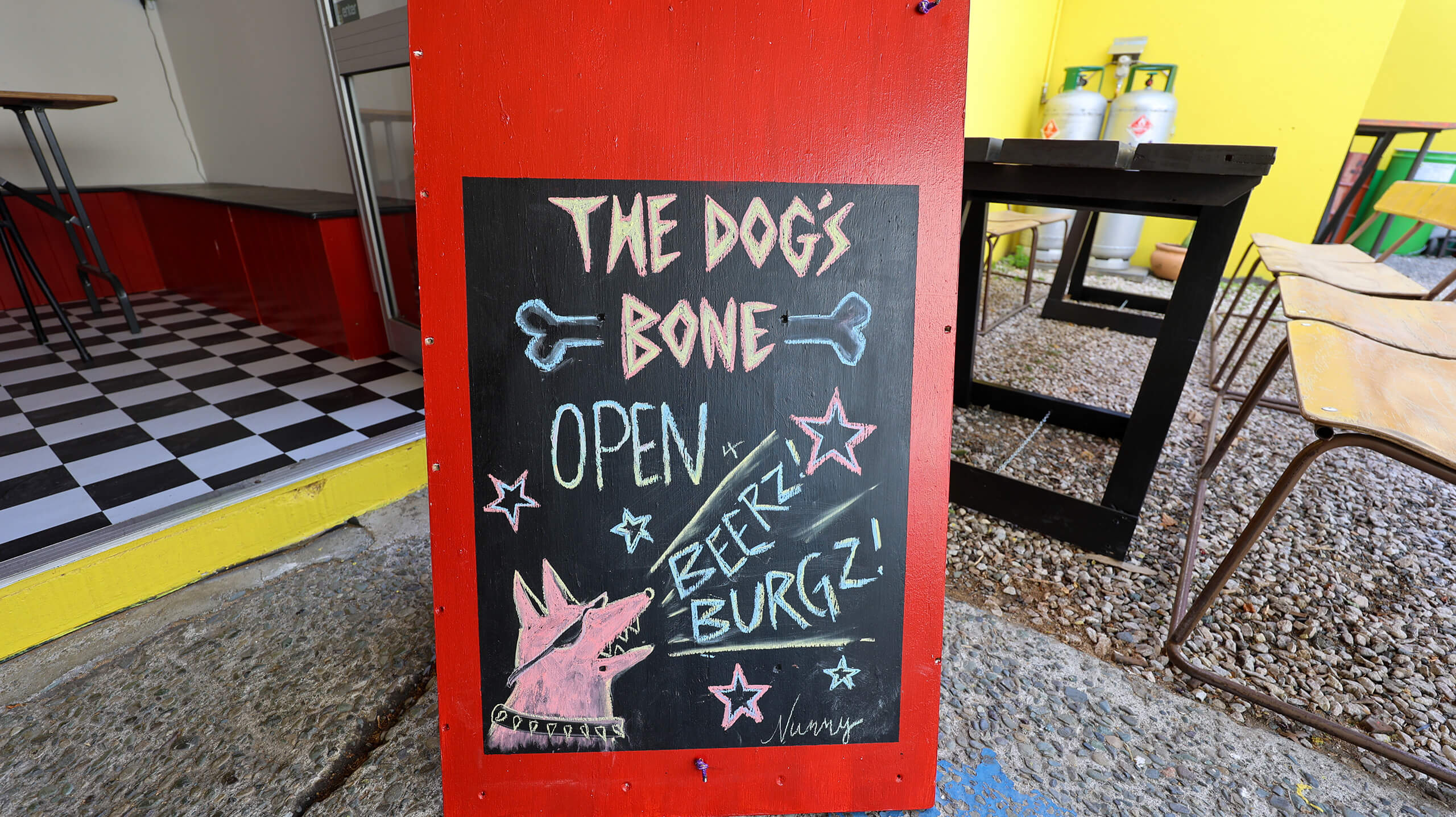 Kids eat free